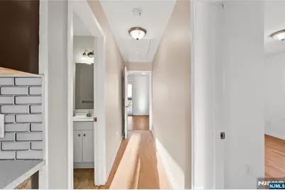 110 Redwood Avenue, Paterson, NJ 07522 - Photo 23