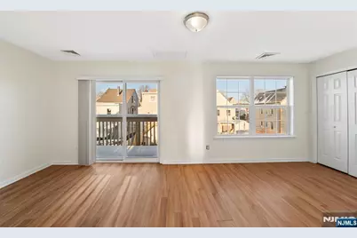 110 Redwood Avenue, Paterson, NJ 07522 - Photo 25