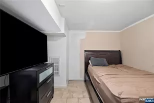 110 Redwood Ave, Paterson, NJ 07522 - Photo 27