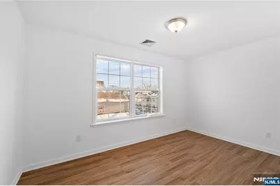 110 Redwood Avenue, Paterson, NJ 07522 - Photo 21