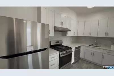 17 Kearny Avenue Apt2 #APT2, Kearny, NJ 07032 - Photo 9