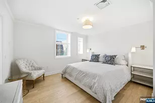 2301 Rio Vista Dr, Mahwah, NJ 07430 - Photo 25