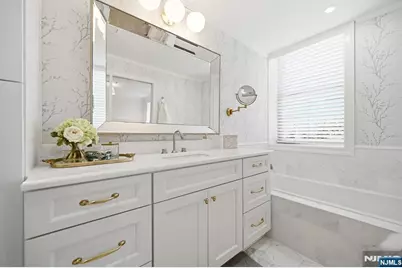 2301 Rio Vista Drive, Mahwah, NJ 07430 - Photo 29
