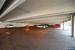 2301 Rio Vista Dr, Mahwah, NJ 07430 - Photo 41