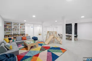 42 Harvey St, Closter, NJ 07624 - Photo 39