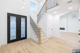 42 Harvey St, Closter, NJ 07624 - Photo 5