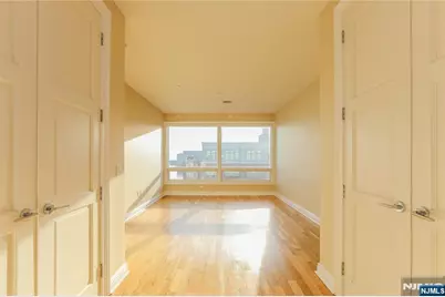 15 Somerset Lane B309 #B309, Edgewater, NJ 07020 - Photo 5