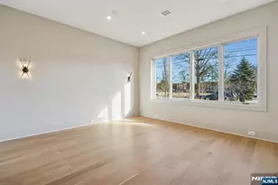 50 Roberts Rd, Englewood Cliffs, NJ 07632 - Photo 19