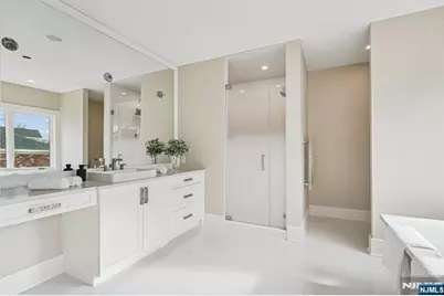 50 Roberts Road, Englewood Cliffs, NJ 07632 - Photo 27