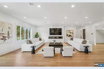 50 Roberts Road, Englewood Cliffs, NJ 07632 - Photo 13