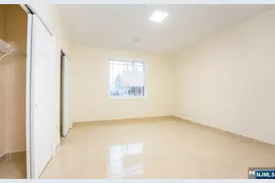 44 Bergen Boulevard 4 #4, Fairview, NJ 07022 - Photo 9