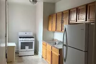 805 Red Road D1, Teaneck Township, NJ 07666 - Photo 3