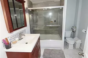 40 Stuyvesant Rd, Teaneck Township, NJ 07666 - Photo 7