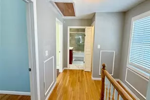 40 Stuyvesant Rd, Teaneck Township, NJ 07666 - Photo 9