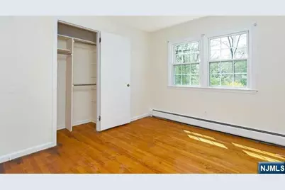 156 Bank Street, Midland Park, NJ 07432 - Photo 9