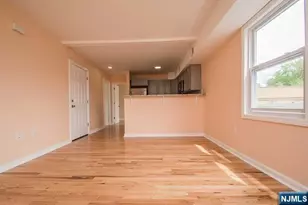 87 Royal 2, Hawthorne, NJ 07506 - Photo 5