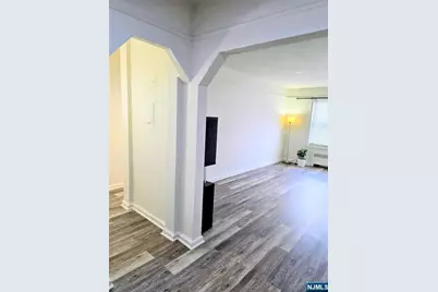 975-995 Teaneck, Teaneck Township, NJ 07666 - Photo 5