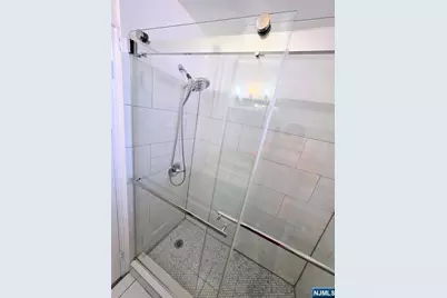 975-995 Teaneck, Teaneck Township, NJ 07666 - Photo 7