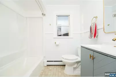 142 Maple 2 #2, Woodland Park, NJ 07424 - Photo 13