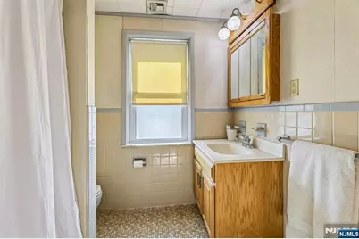 133 Hudson Avenue, Ridgefield Park, NJ 07660 - Photo 9