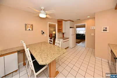 368 Elmwood Drive, Paramus, NJ 07652 - Photo 7