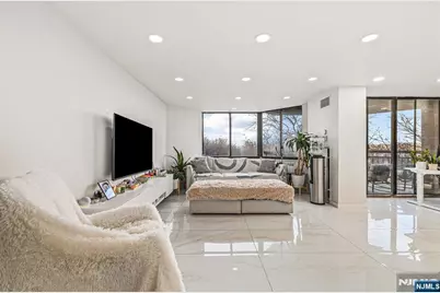 427 Harmon Cove Tower, Secaucus, NJ 07094 - Photo 9