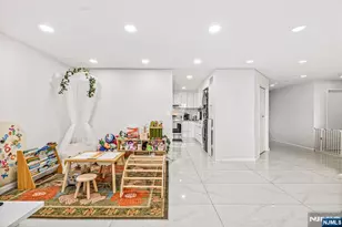 427 Harmon Cove Tower, Secaucus, NJ 07094 - Photo 13