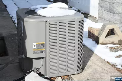 420 Broad Avenue, Englewood, NJ 07631 - Photo 29