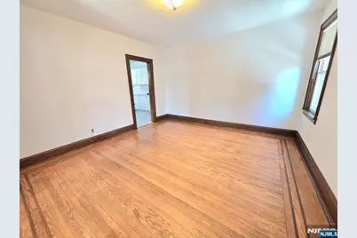 465 Oakdene Avenue 1Fl #1FL, Cliffside Park, NJ 07010 - Photo 5