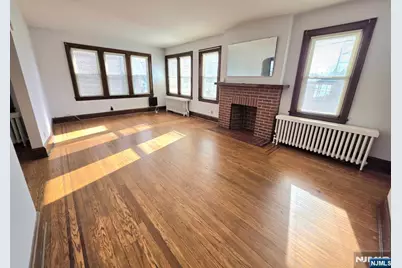 465 Oakdene Avenue 1Fl #1FL, Cliffside Park, NJ 07010 - Photo 3
