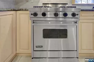 314 Knickerbocker Rd, Tenafly, NJ 07670 - Photo 15