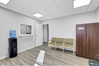 466 Old Hook 11 #11, Emerson, NJ 07630 - Photo 3