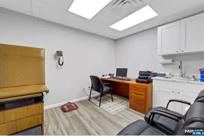 466 Old Hook 11 #11, Emerson, NJ 07630 - Photo 19