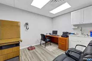 466 Old Hook 11, Emerson, NJ 07630 - Photo 19