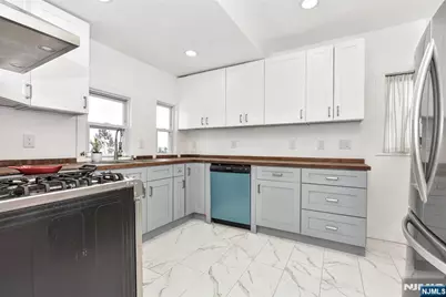 111 Teaneck Road, Teaneck Township, NJ 07666 - Photo 7