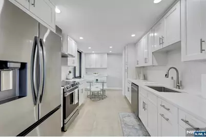 300 Winston 910 #910, Cliffside Park, NJ 07010 - Photo 5