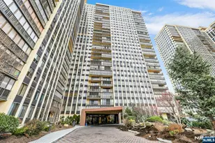 300 Winston 910, Cliffside Park, NJ 07010 - Photo 23