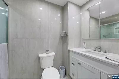 300 Winston 910 #910, Cliffside Park, NJ 07010 - Photo 21