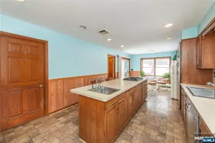 573 Wyckoff Ave, Mahwah, NJ 07430 - Photo 7