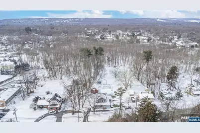 573 Wyckoff Avenue, Mahwah, NJ 07430 - Photo 25