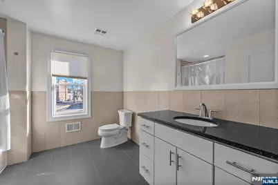 165 Fort Lee Road, Teaneck Township, NJ 07666 - Photo 15