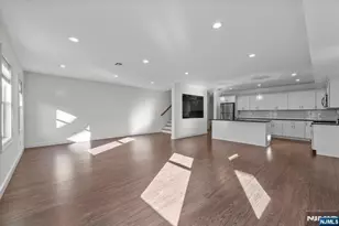 165 Fort Lee Rd, Teaneck Township, NJ 07666 - Photo 5