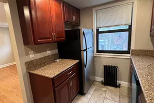 65 Arcadia Rd, Hackensack, NJ 07601 - Photo 3