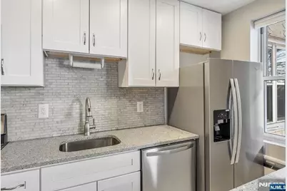 8300 Boulevard East 4D #4D, North Bergen, NJ 07047 - Photo 15