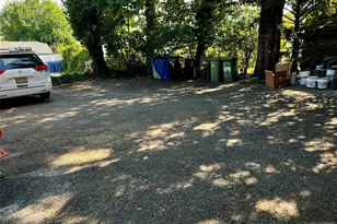 114 Cloverdale Ave 2, Paramus, NJ 07652 - Photo 21