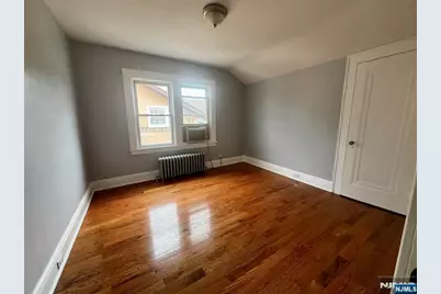 114 Cloverdale Avenue 2 #2, Paramus, NJ 07652 - Photo 1