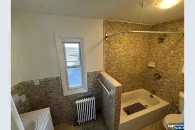 120 Leo Place, Lodi, NJ 07644 - Photo 7