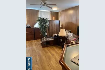 271 Danforth Avenue, Jersey City, NJ 07305 - Photo 27
