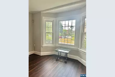 106 Clarendon Place, Hackensack, NJ 07601 - Photo 23