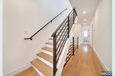 279 Myrtle Avenue, Fort Lee, NJ 07024 - Photo 23